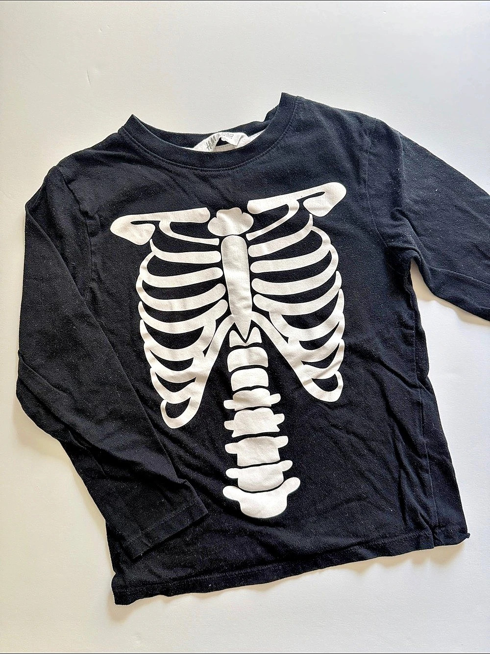 H&M Boys Long Sleeve Skeleton Glow-in-the-Dark Tee